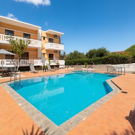 Aphrodite Apartments Καλύβες Εξωτερικό φωτογραφία
