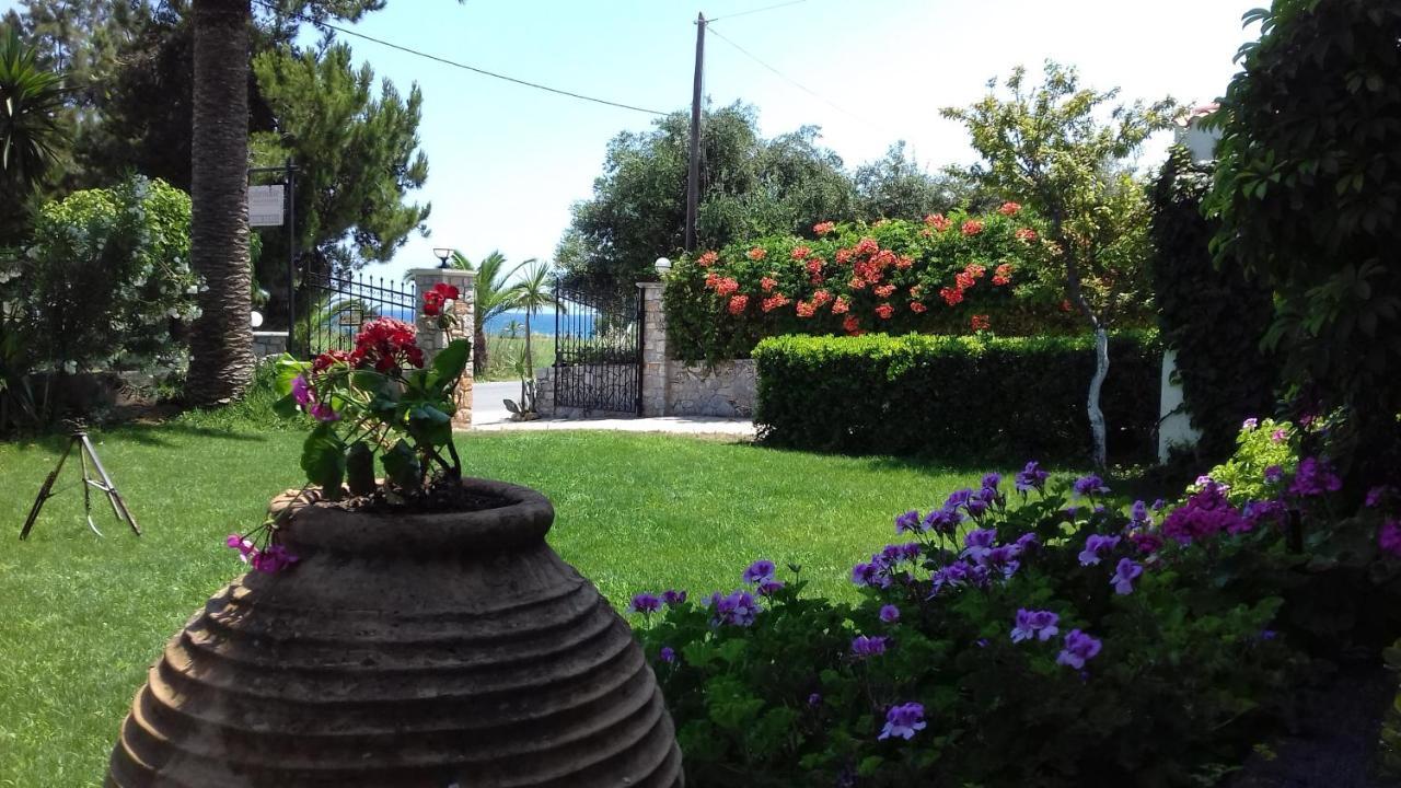 Aphrodite Apartments Καλύβες Εξωτερικό φωτογραφία