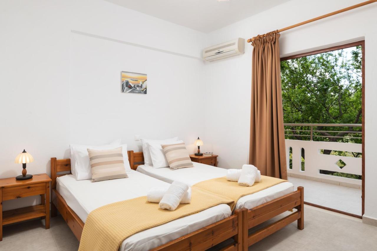 Aphrodite Apartments Καλύβες Εξωτερικό φωτογραφία