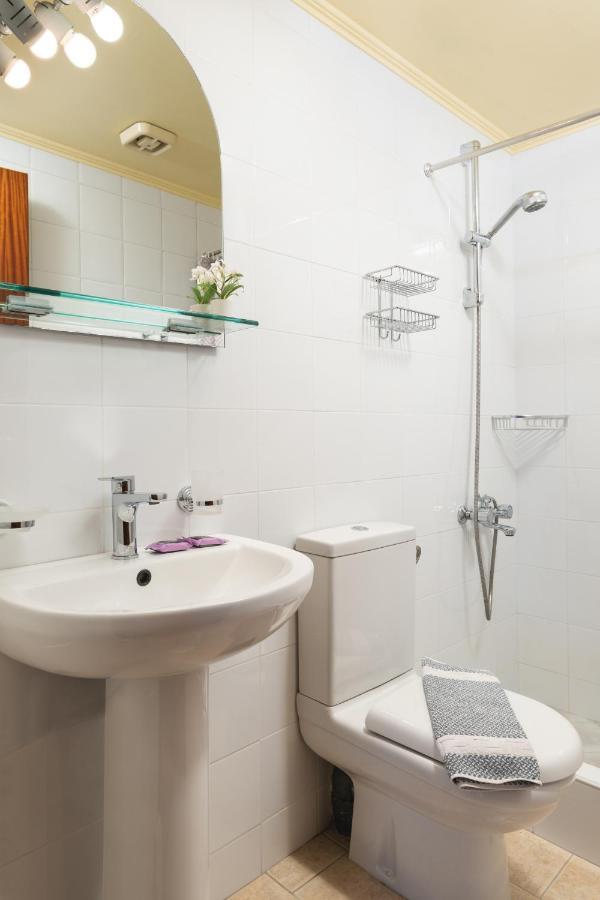 Aphrodite Apartments Καλύβες Εξωτερικό φωτογραφία