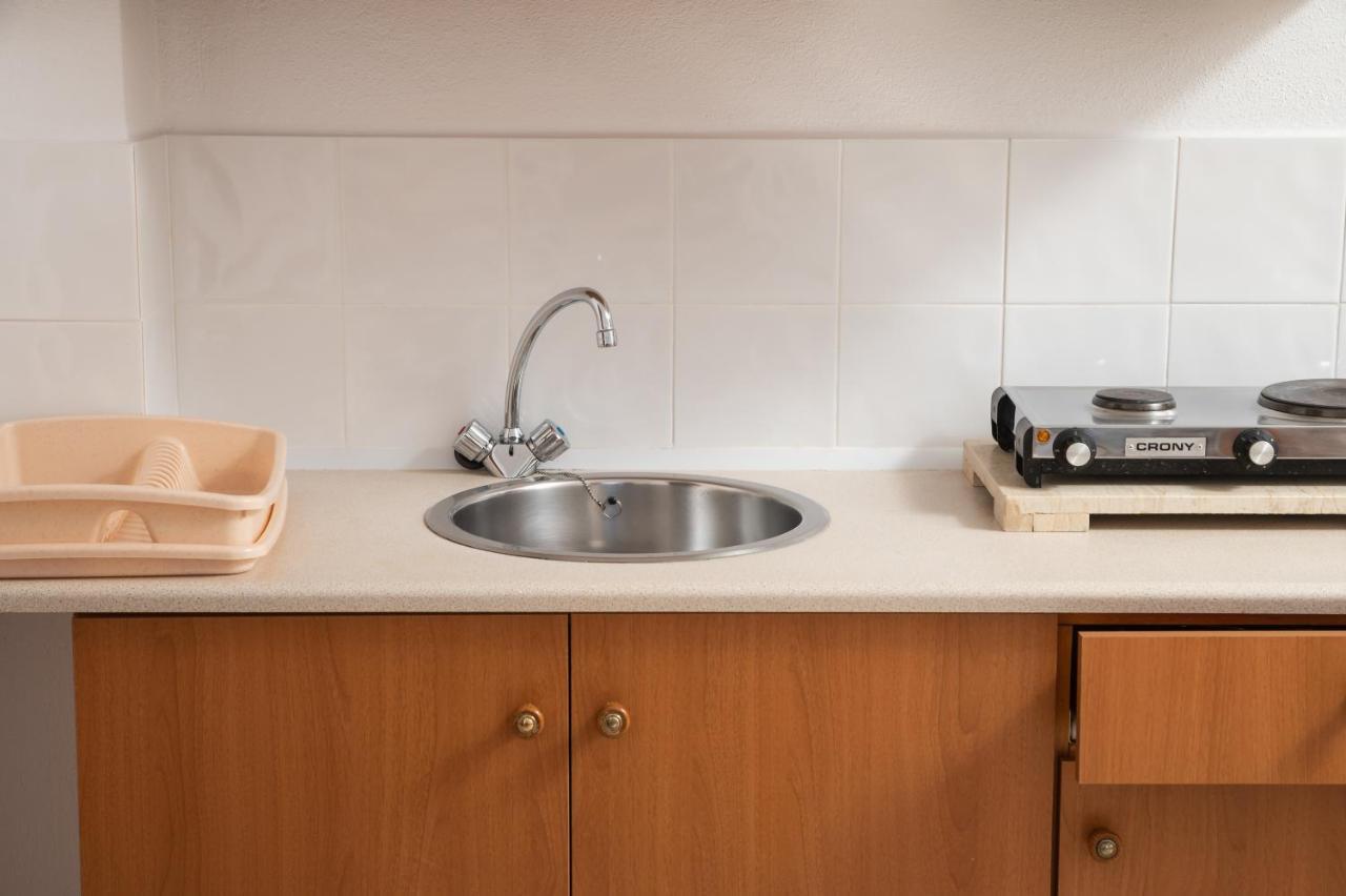 Aphrodite Apartments Καλύβες Εξωτερικό φωτογραφία