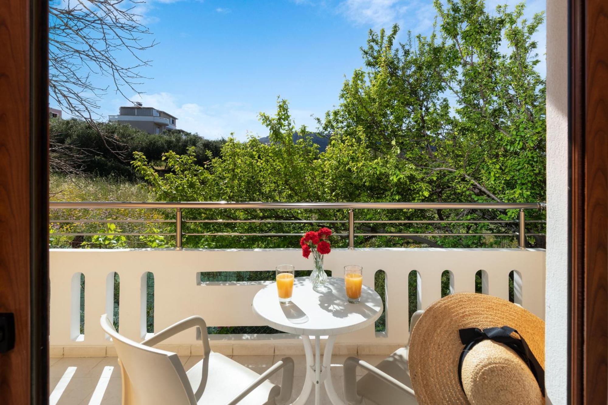 Aphrodite Apartments Καλύβες Εξωτερικό φωτογραφία